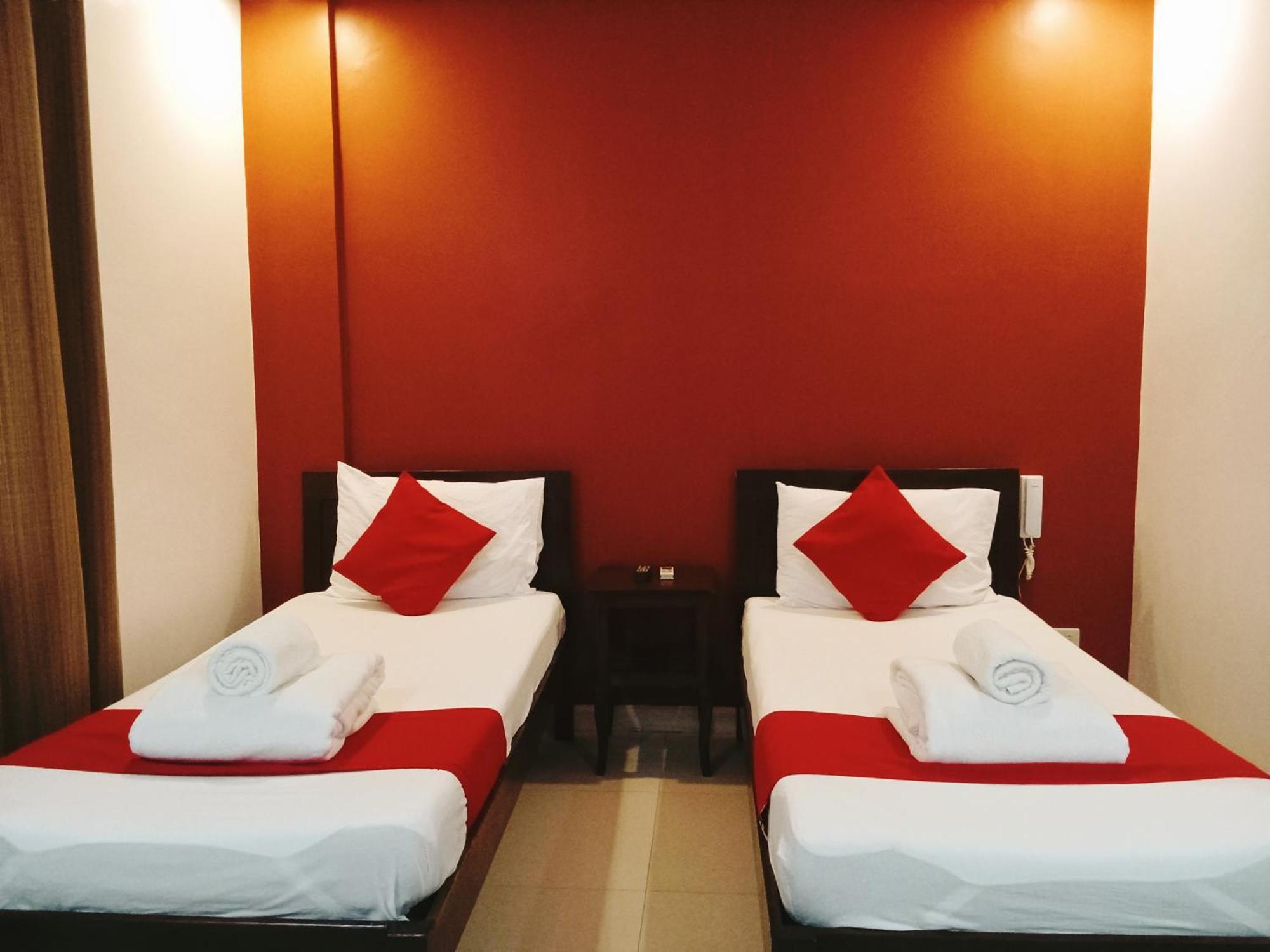 Royale Parc Hotel Puerto Princesa Palawan Екстериор снимка