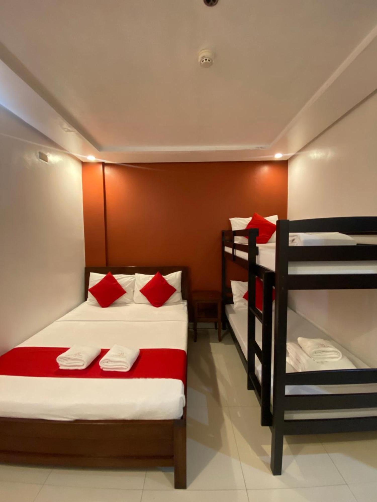 Royale Parc Hotel Puerto Princesa Palawan Екстериор снимка